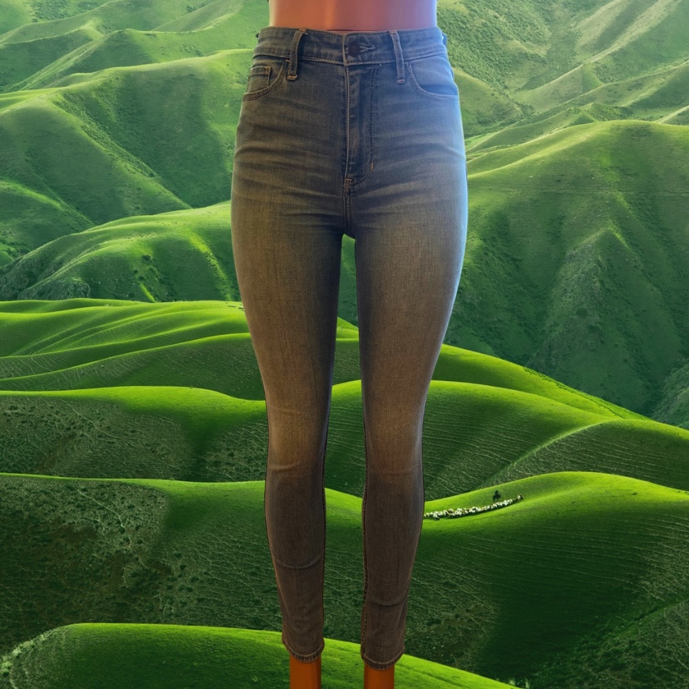 Ultra High Rise Hollister Skinny Jeans👖